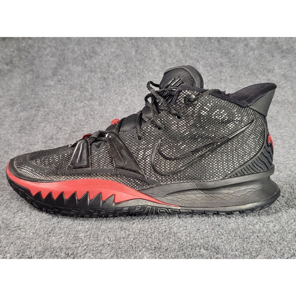 Nike Kyrie 7 Bred Sneakers Men Sz 12‎ CQ9326-001 Basketball Gym Sportswear